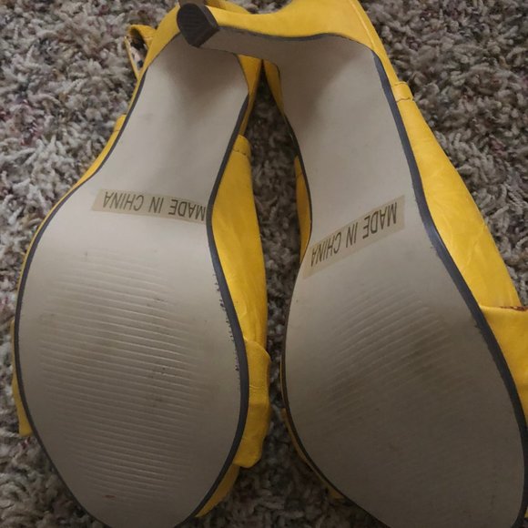 Yellow Strapback Summer Sandals - Picture 5 of 5